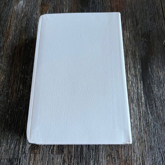 Vintage Precious Moments Bible Catholic Edition Leatherflex Violet Name Stamp - Picture 7 of 10